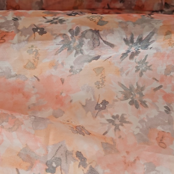 Floral Puff Sleeve Dress - Picture 4 of 8